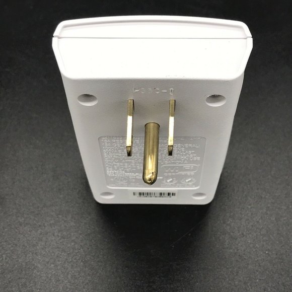 WiOn 50050 Indoor Wi-Fi Outlet, Wireless Switch, Programmable Timer w App - Picture 8 of 12
